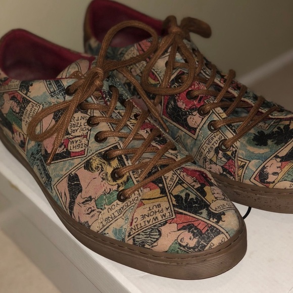 Steve Madden Pearrce Comic Print Sneakers - Picture 1 of 5